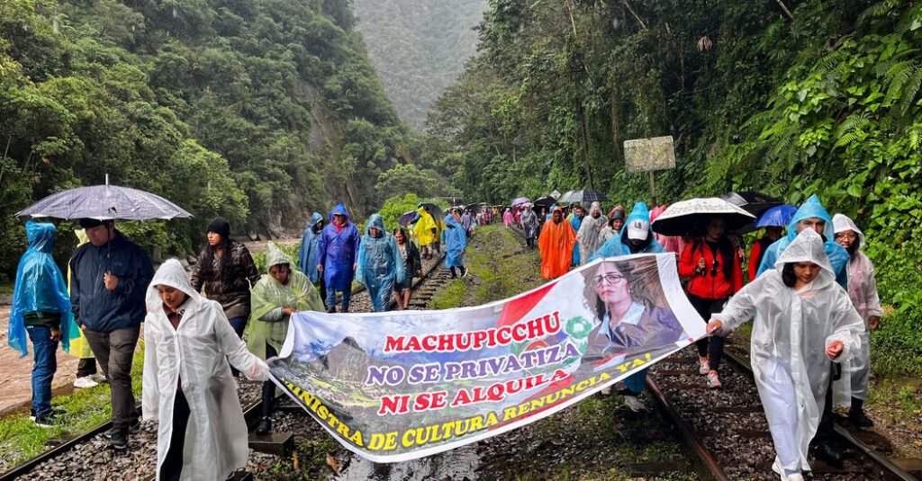 Access To Machu Picchu Blocked By Peruvian Protesters Due To