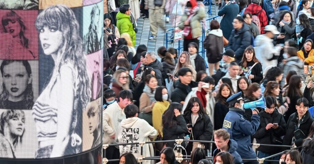 Welcome To Japan, Taylor Swift Fans. Please Remain Seated As